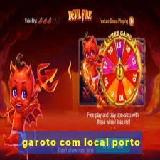 garoto com local porto